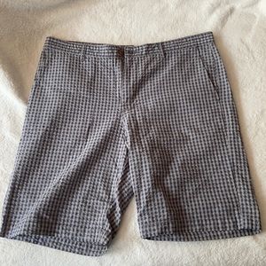 Tommy Bahama checkered grey shorts